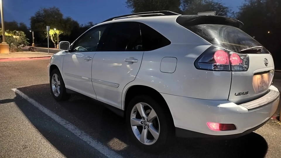 2005 Lexus RX 2nd Gen - Image 2 of 20