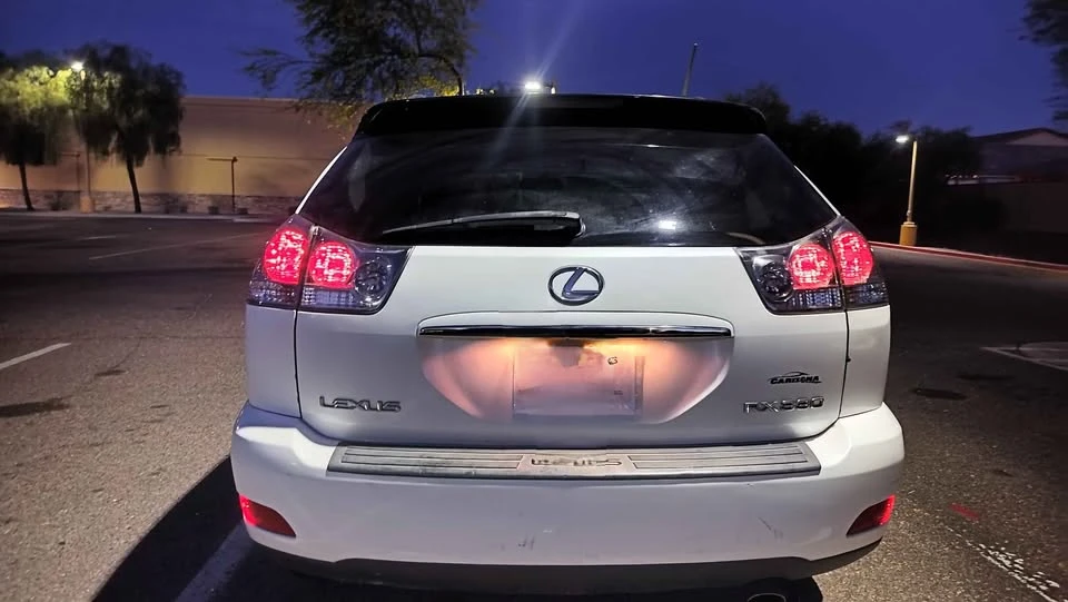 2005 Lexus RX 2nd Gen - Image 3 of 20