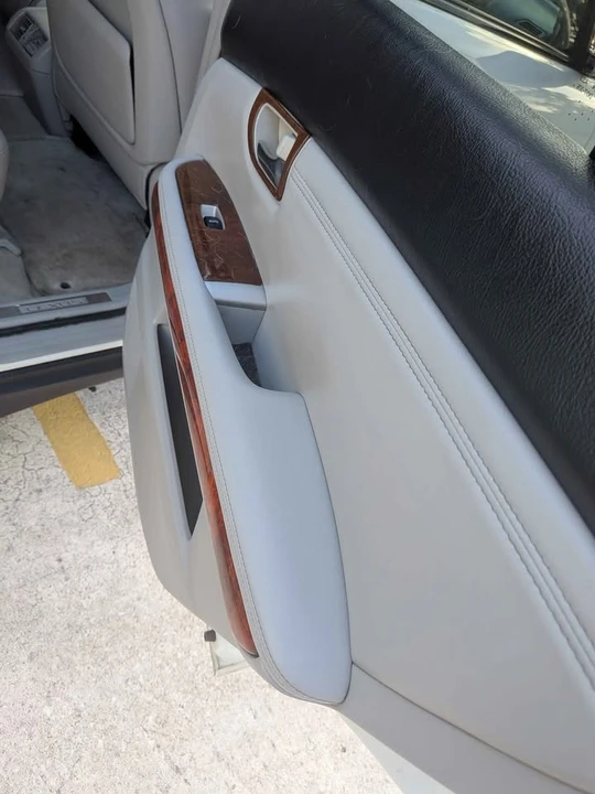2005 Lexus RX 2nd Gen - Image 16 of 17