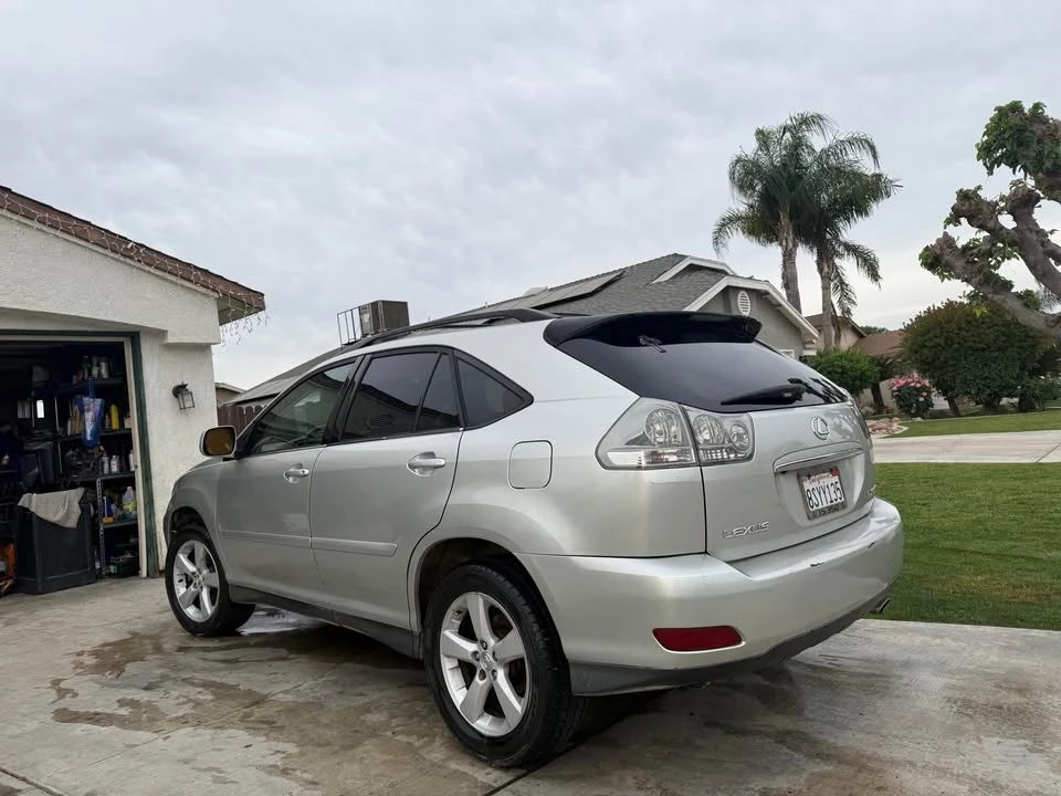 2005 Lexus RX 2nd Gen - Image 5 of 5