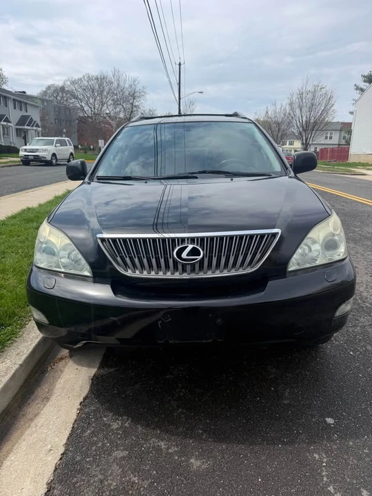 2005 Lexus RX 2nd Gen - Image 8 of 13