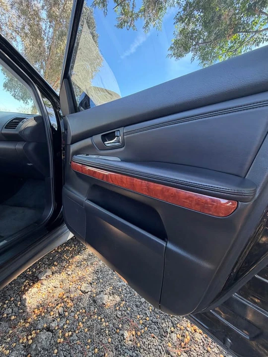 2005 Lexus RX 2nd Gen - Image 17 of 18
