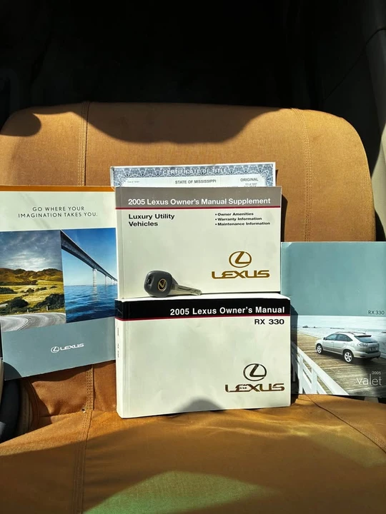 2005 Lexus RX 2nd Gen - Image 2 of 13