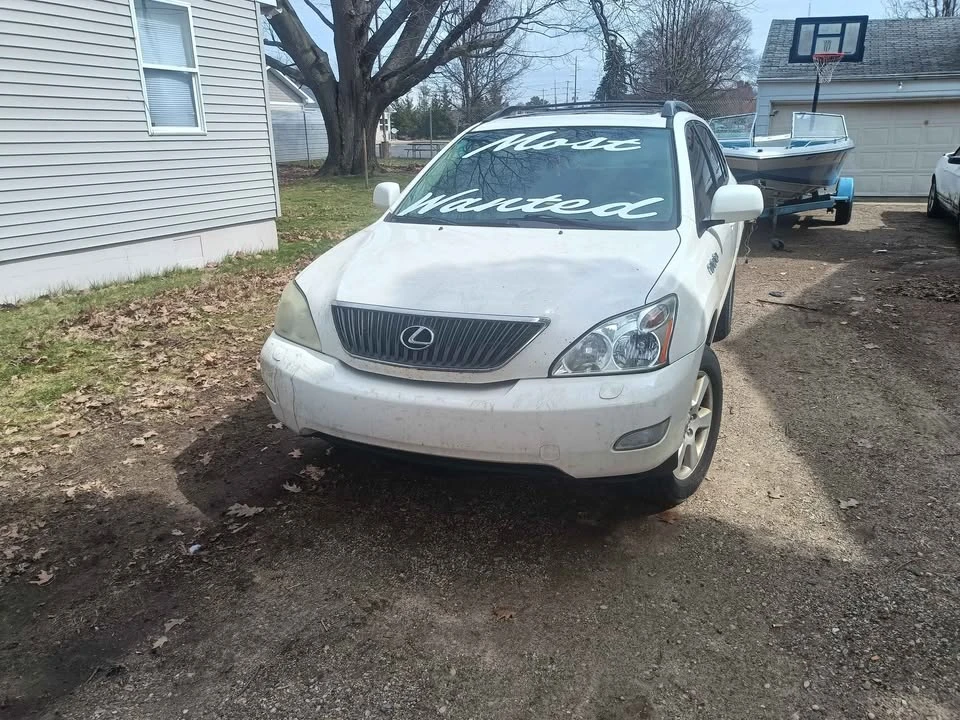2005 Lexus RX 2nd Gen - Image 2 of 4