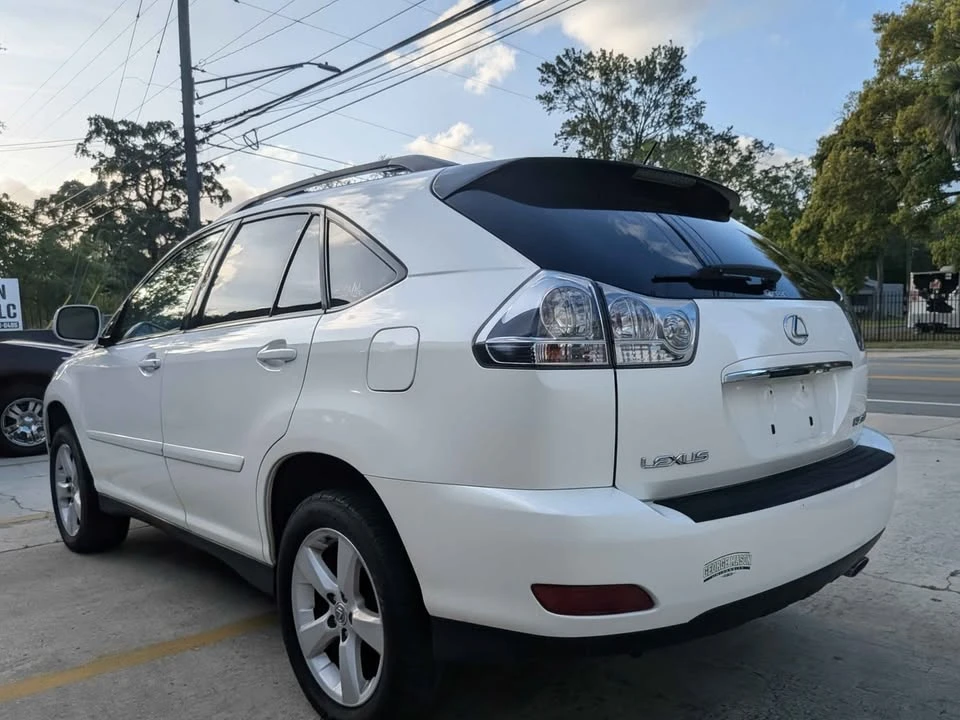 2005 Lexus RX 2nd Gen - Image 3 of 17