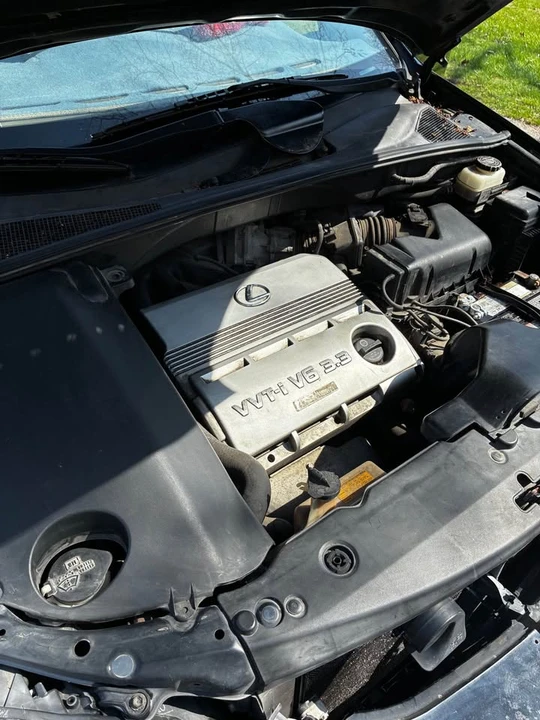 2005 Lexus RX 2nd Gen - Image 13 of 13