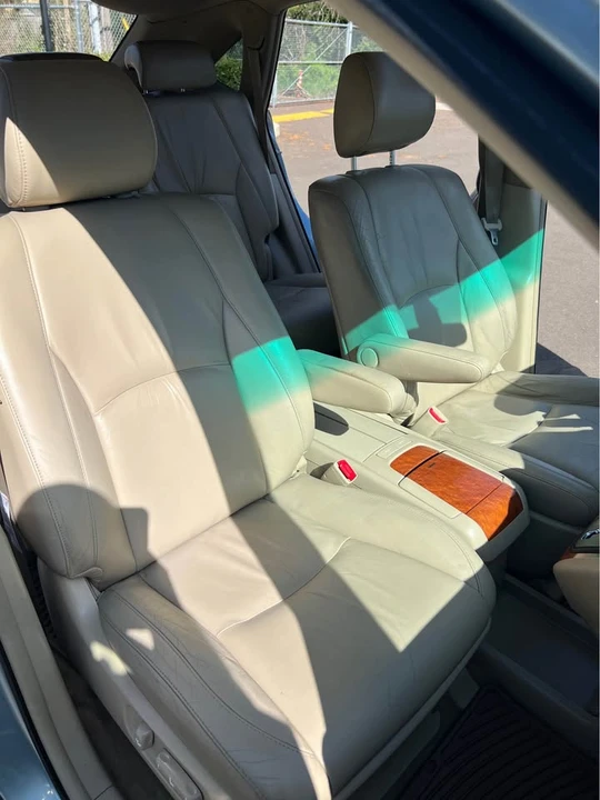 2005 Lexus RX 2nd Gen - Image 11 of 20
