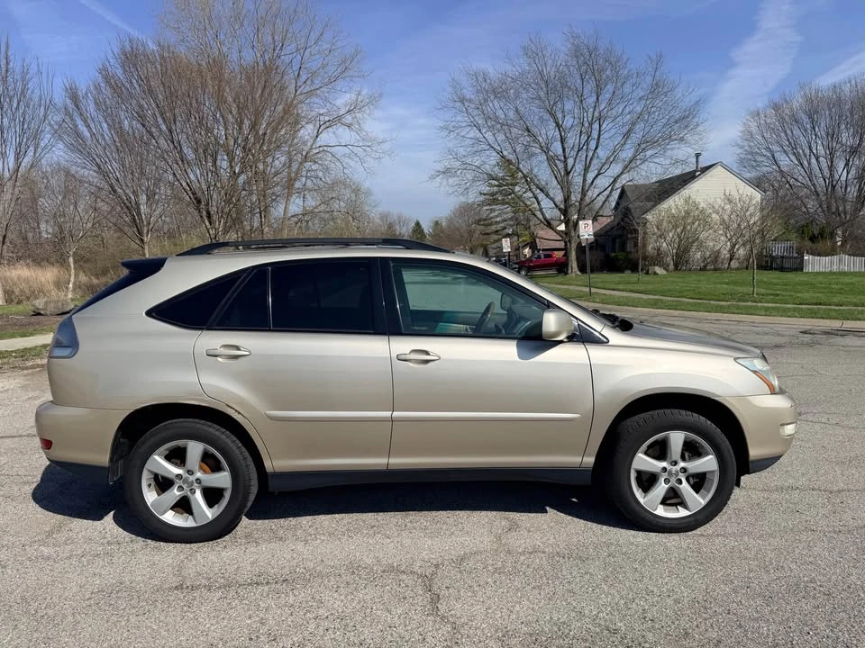 2005 Lexus RX 2nd Gen - Image 7 of 11