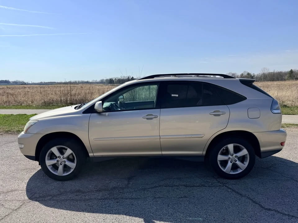 2005 Lexus RX 2nd Gen - Image 3 of 11