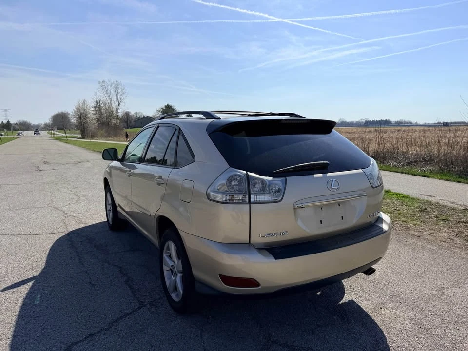 2005 Lexus RX 2nd Gen - Image 4 of 11