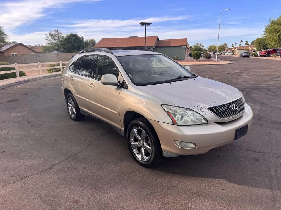 2005 Lexus RX 2nd Gen - Image 3 of 9