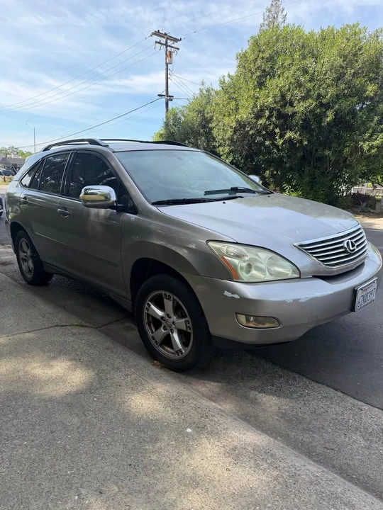 2005 Lexus RX 2nd Gen - Image 4 of 5