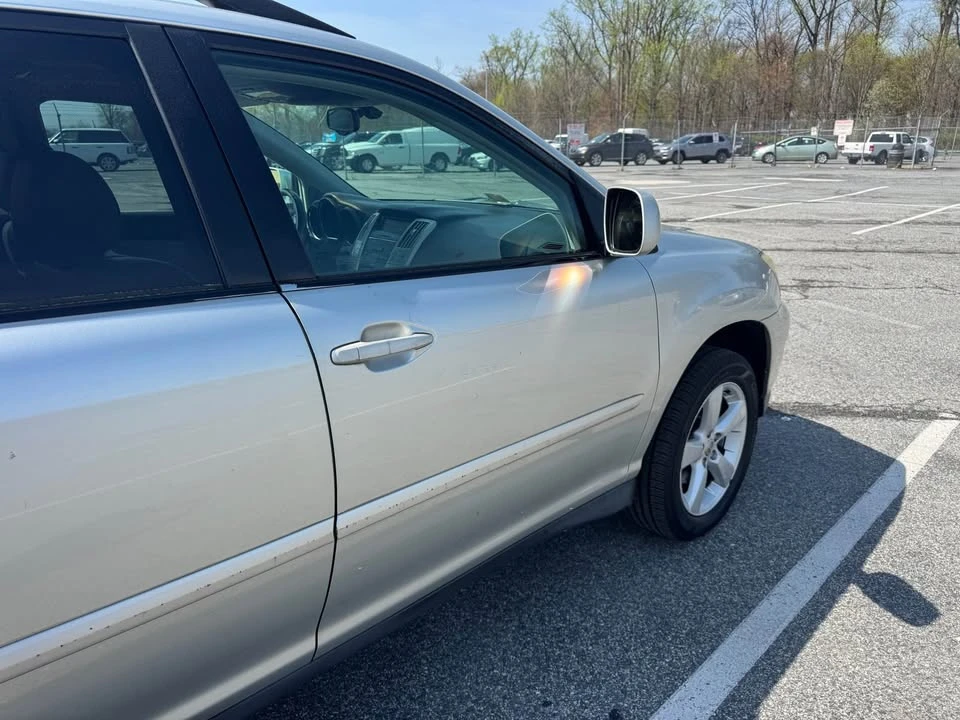 2005 Lexus RX 2nd Gen - Image 6 of 11