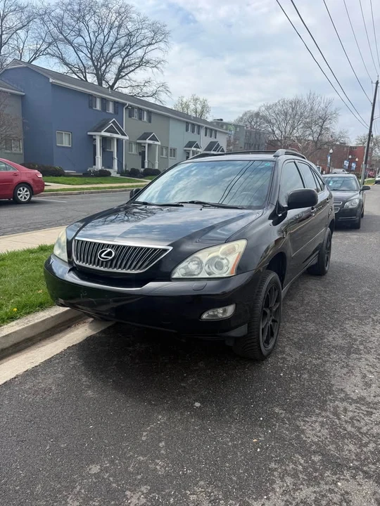 2005 Lexus RX 2nd Gen - Image 2 of 13