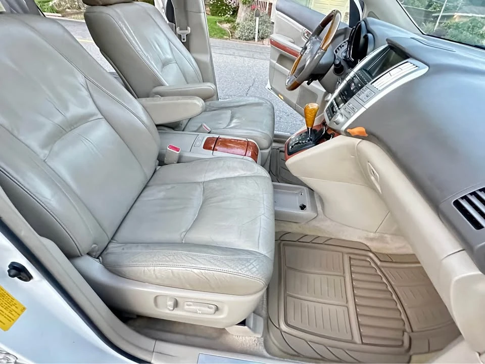 2005 Lexus RX 2nd Gen - Image 8 of 19