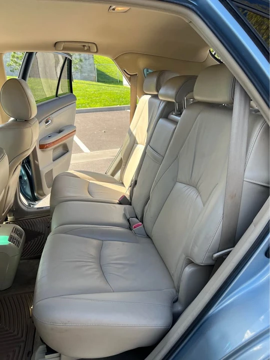 2005 Lexus RX 2nd Gen - Image 19 of 20