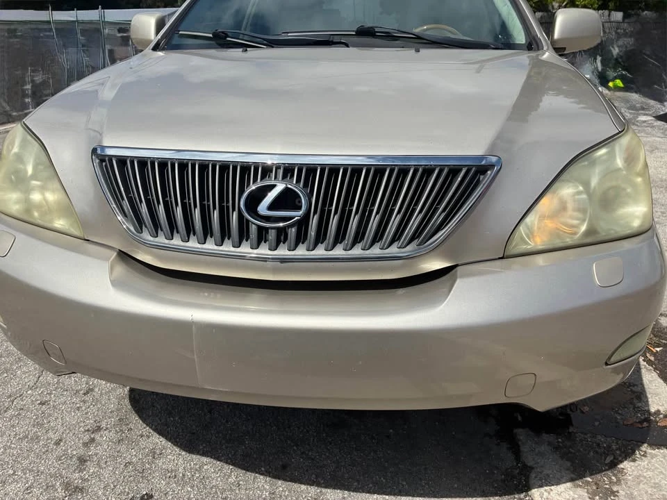 2005 Lexus RX 2nd Gen - Image 2 of 5