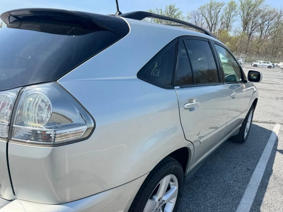 2005 Lexus RX 2nd Gen - Image 5 of 11