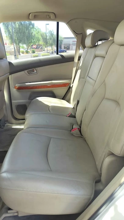 2005 Lexus RX 2nd Gen - Image 16 of 20