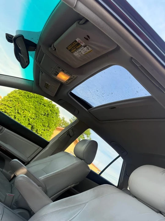 2005 Lexus RX 2nd Gen - Image 11 of 11