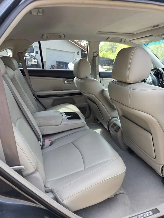 2005 Lexus RX 2nd Gen - Image 9 of 10