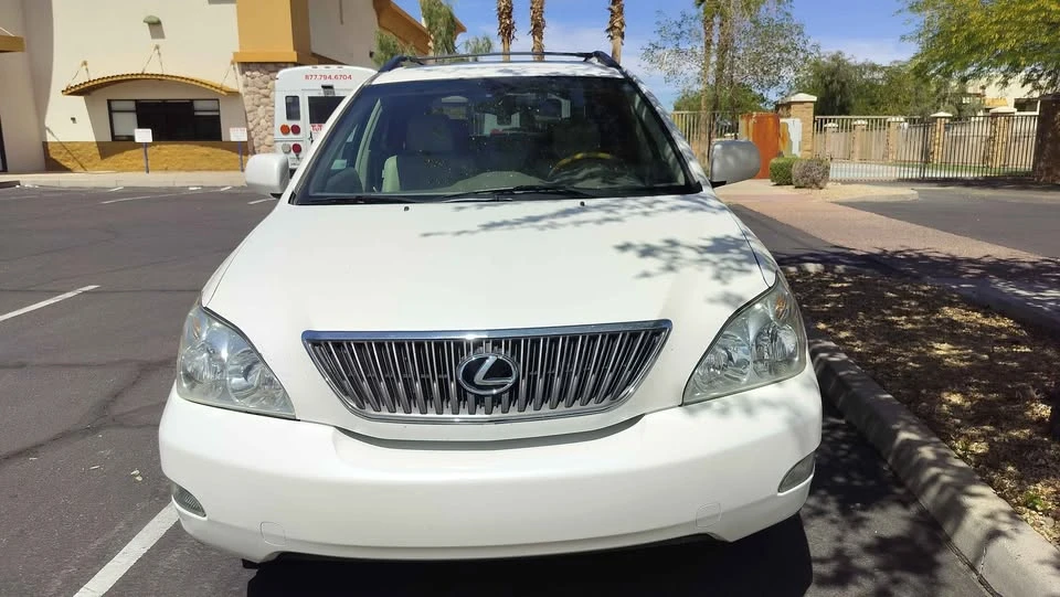 2005 Lexus RX 2nd Gen - Image 10 of 20