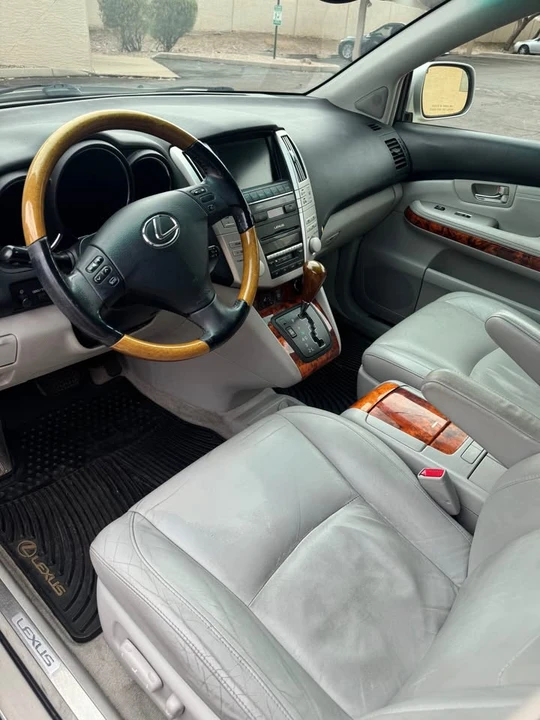2005 Lexus RX 2nd Gen - Image 8 of 8