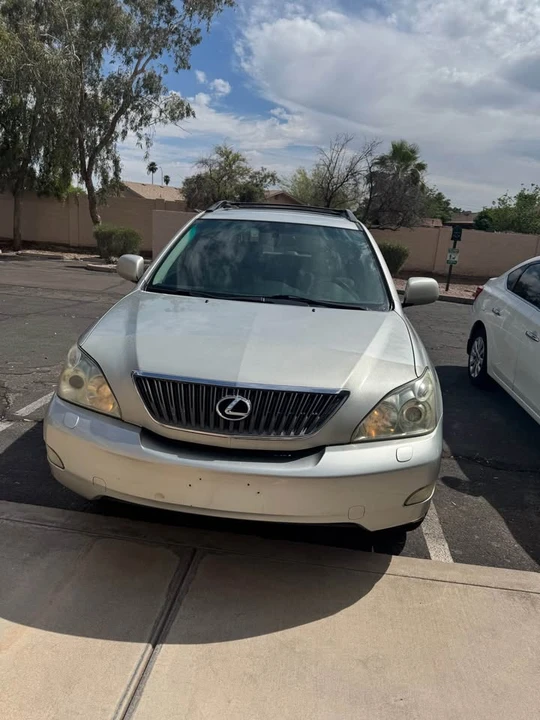2005 Lexus RX 2nd Gen - Image 2 of 8