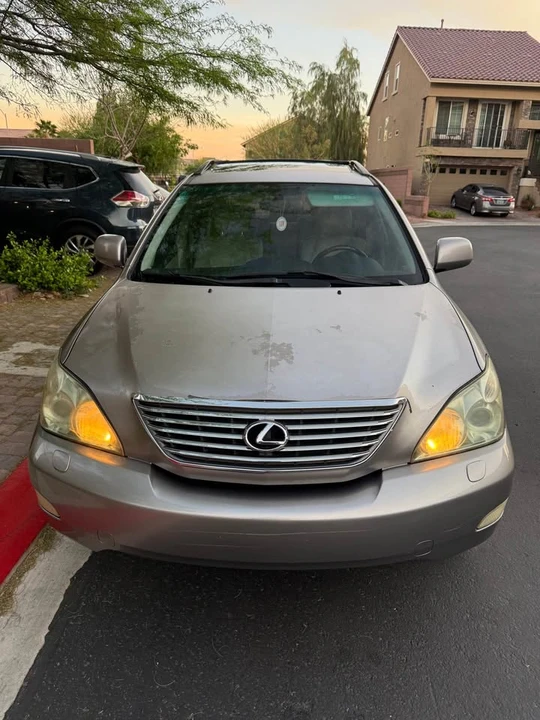 2005 Lexus RX 2nd Gen - Image 2 of 13