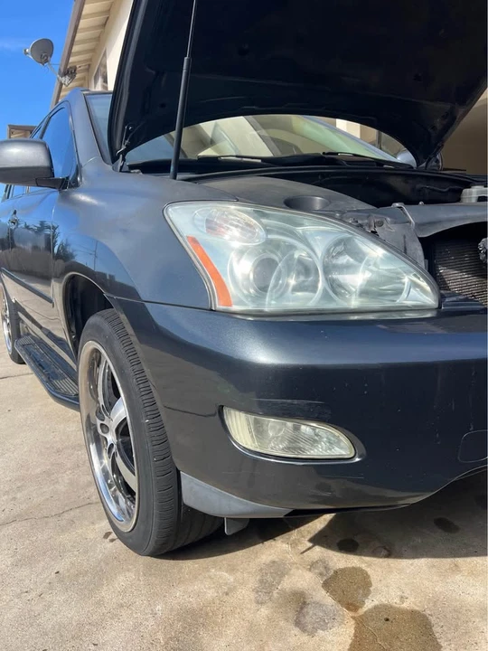2005 Lexus RX 2nd Gen - Image 8 of 16