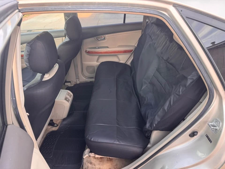 2005 Lexus RX 2nd Gen - Image 9 of 12