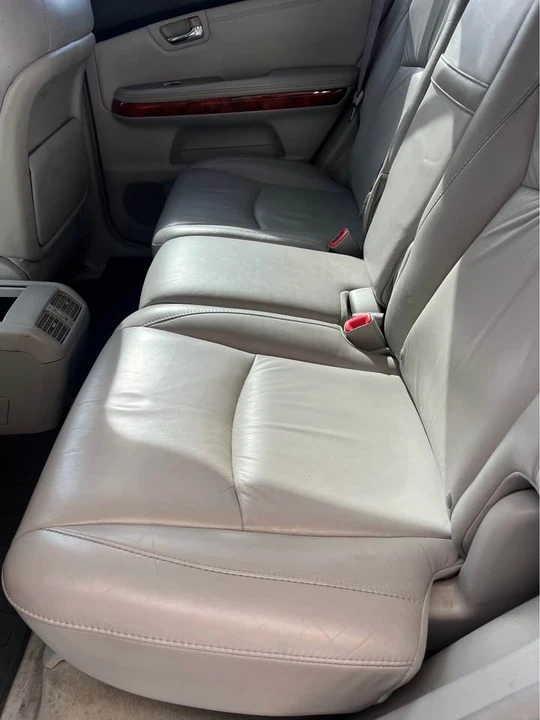 2005 Lexus RX 2nd Gen - Image 12 of 16