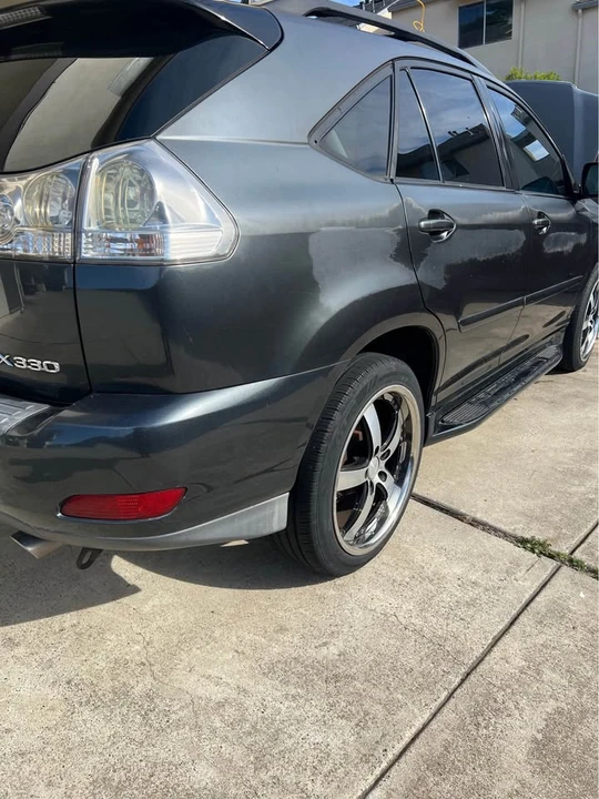 2005 Lexus RX 2nd Gen - Image 16 of 16