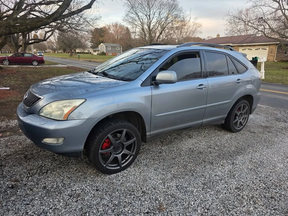 2005 Lexus RX 2nd Gen - Image 6 of 9