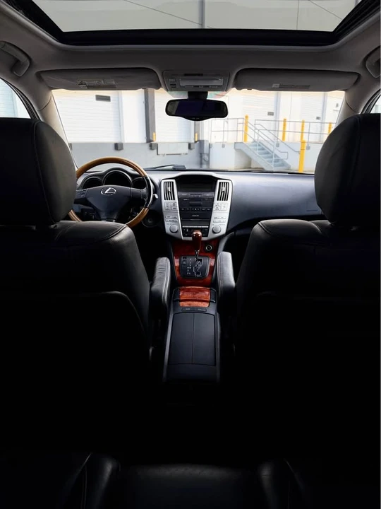 2005 Lexus RX 2nd Gen - Image 17 of 17