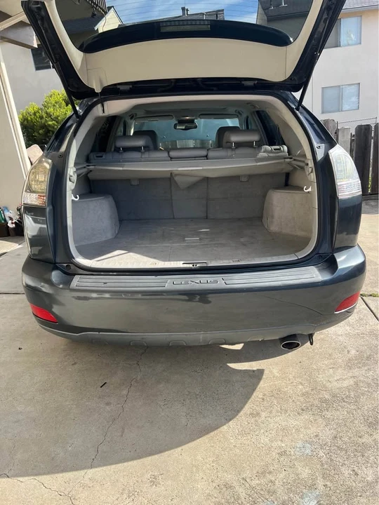 2005 Lexus RX 2nd Gen - Image 4 of 16