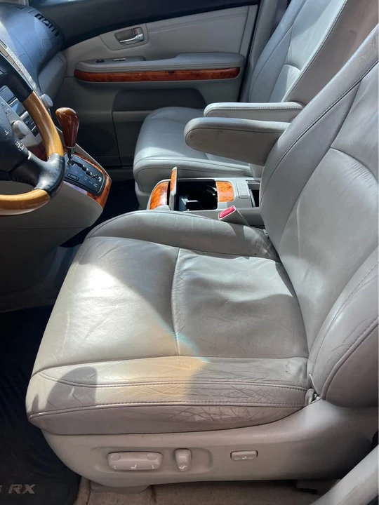 2005 Lexus RX 2nd Gen - Image 15 of 16