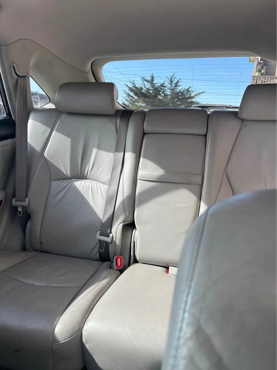 2005 Lexus RX 2nd Gen - Image 6 of 16