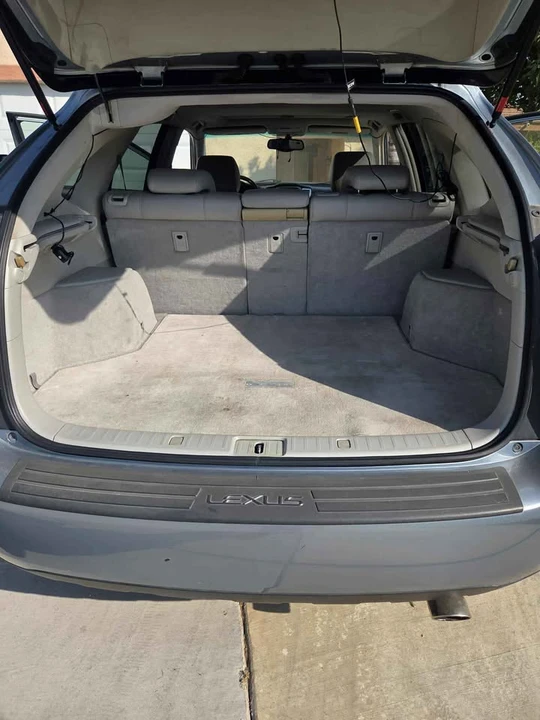 2005 Lexus RX 2nd Gen - Image 10 of 12
