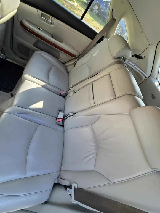 2005 Lexus RX 2nd Gen - Image 11 of 12