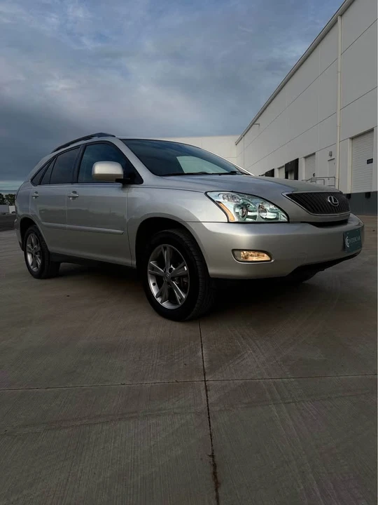 2005 Lexus RX 2nd Gen - Image 6 of 17