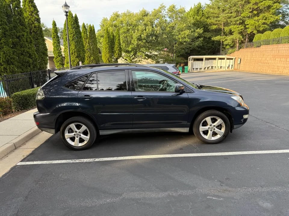2005 Lexus RX 2nd Gen - Image 3 of 20