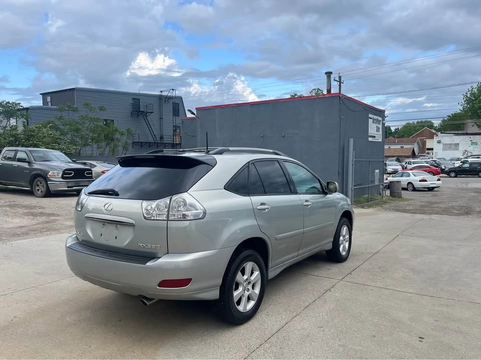 2005 Lexus RX 2nd Gen - Image 3 of 7