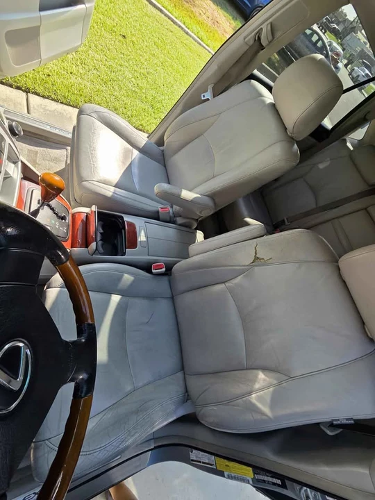 2005 Lexus RX 2nd Gen - Image 8 of 12