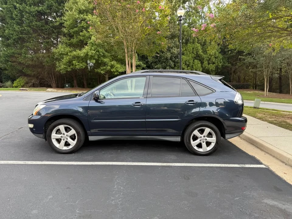 2005 Lexus RX 2nd Gen - Image 2 of 20