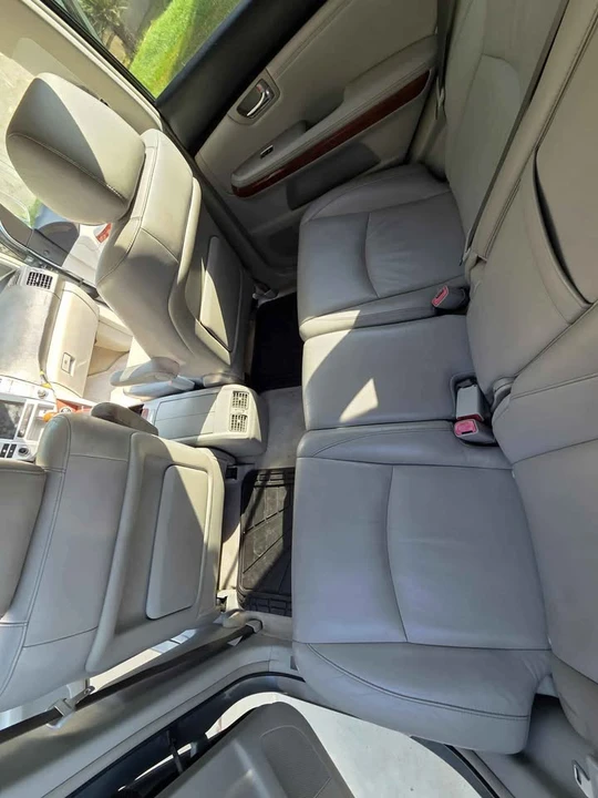2005 Lexus RX 2nd Gen - Image 12 of 12