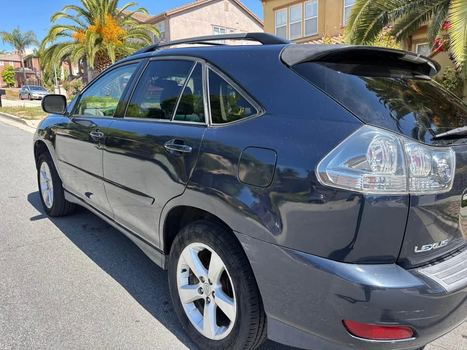 2005 Lexus RX 2nd Gen - Image 10 of 20