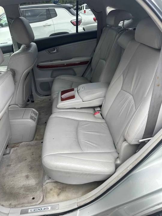 2005 Lexus RX 2nd Gen - Image 5 of 7