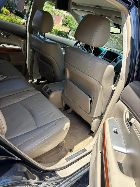 2005 Lexus RX 2nd Gen - Image 11 of 20