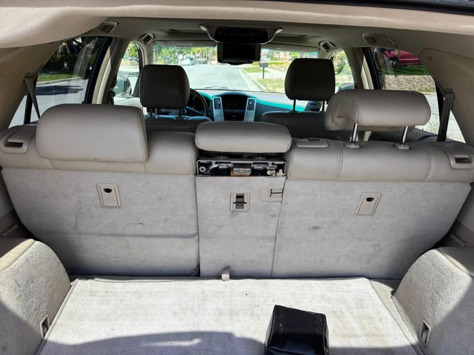 2005 Lexus RX 2nd Gen - Image 15 of 20